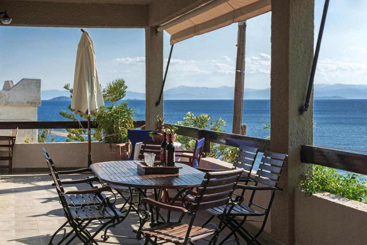 Villa Saronic Seafront Salamina Exterior foto